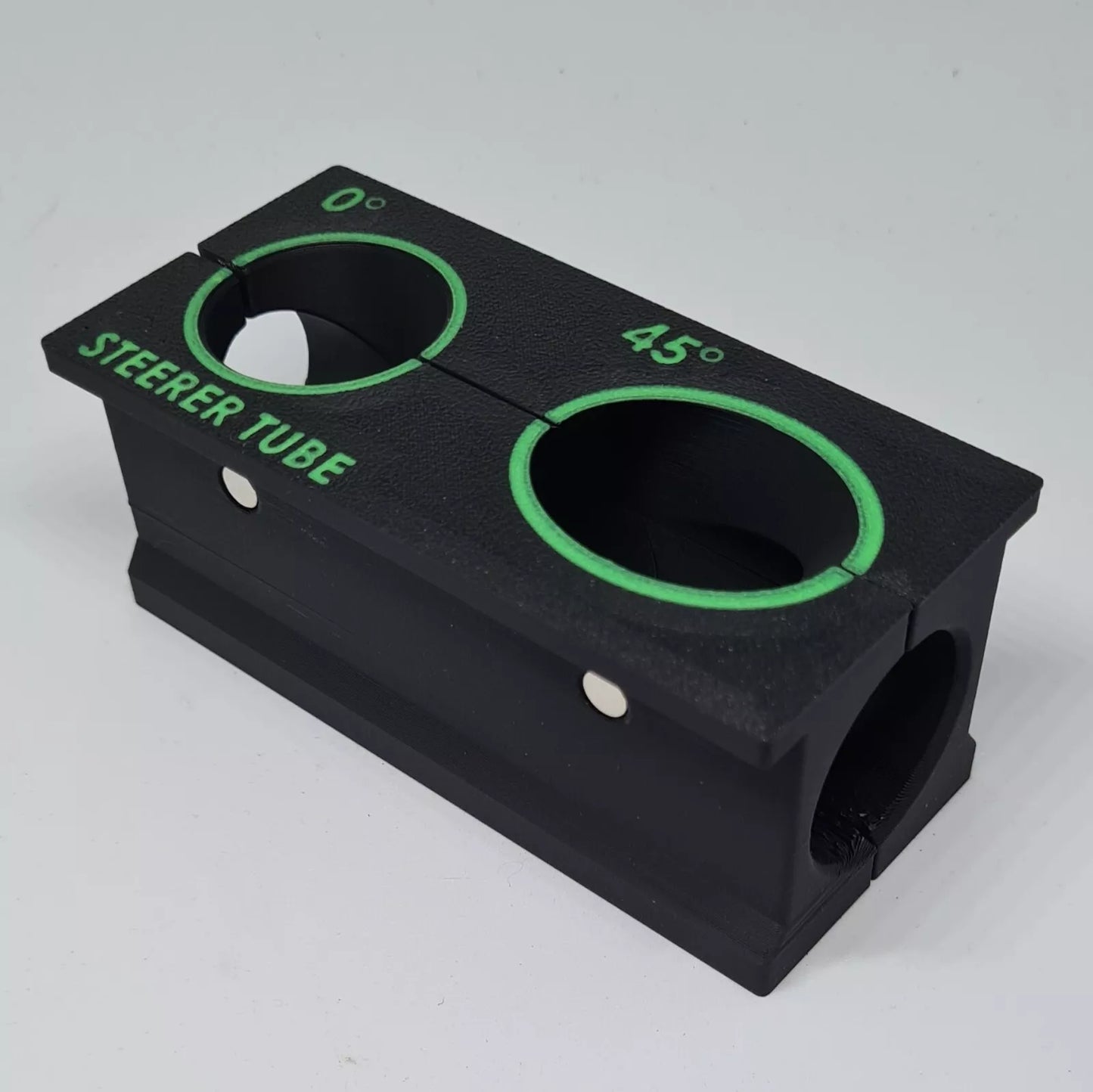 Vice blocks used to grip suspension shafts of specific sizes